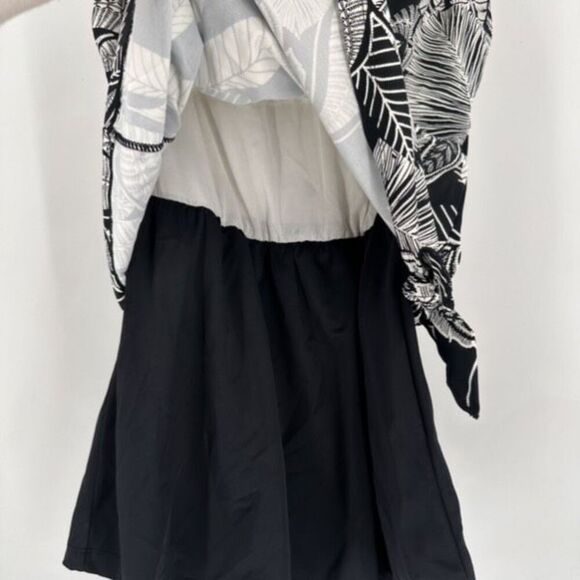 Azul by Maxine Of Hollywood Women's Skirted‎ Swim Dress One Piece Black White 8 - Picture 4 of 13